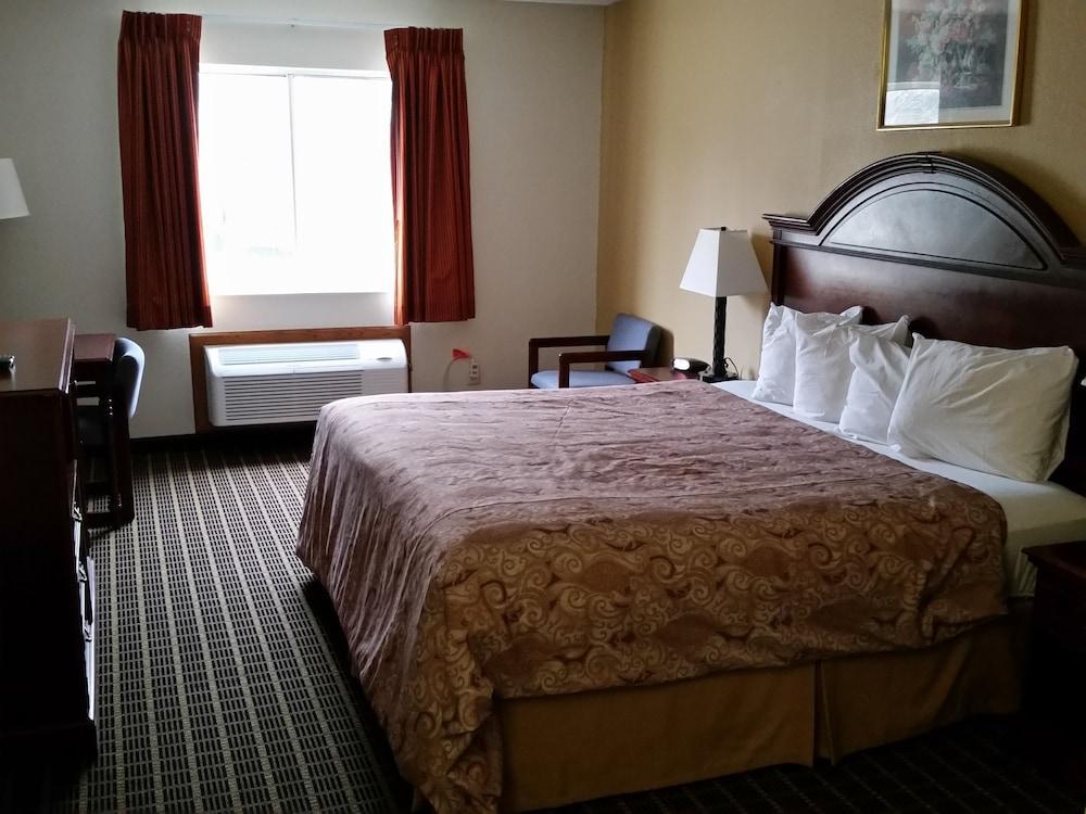 Rodeway Inn Cedar Rapids Exterior foto