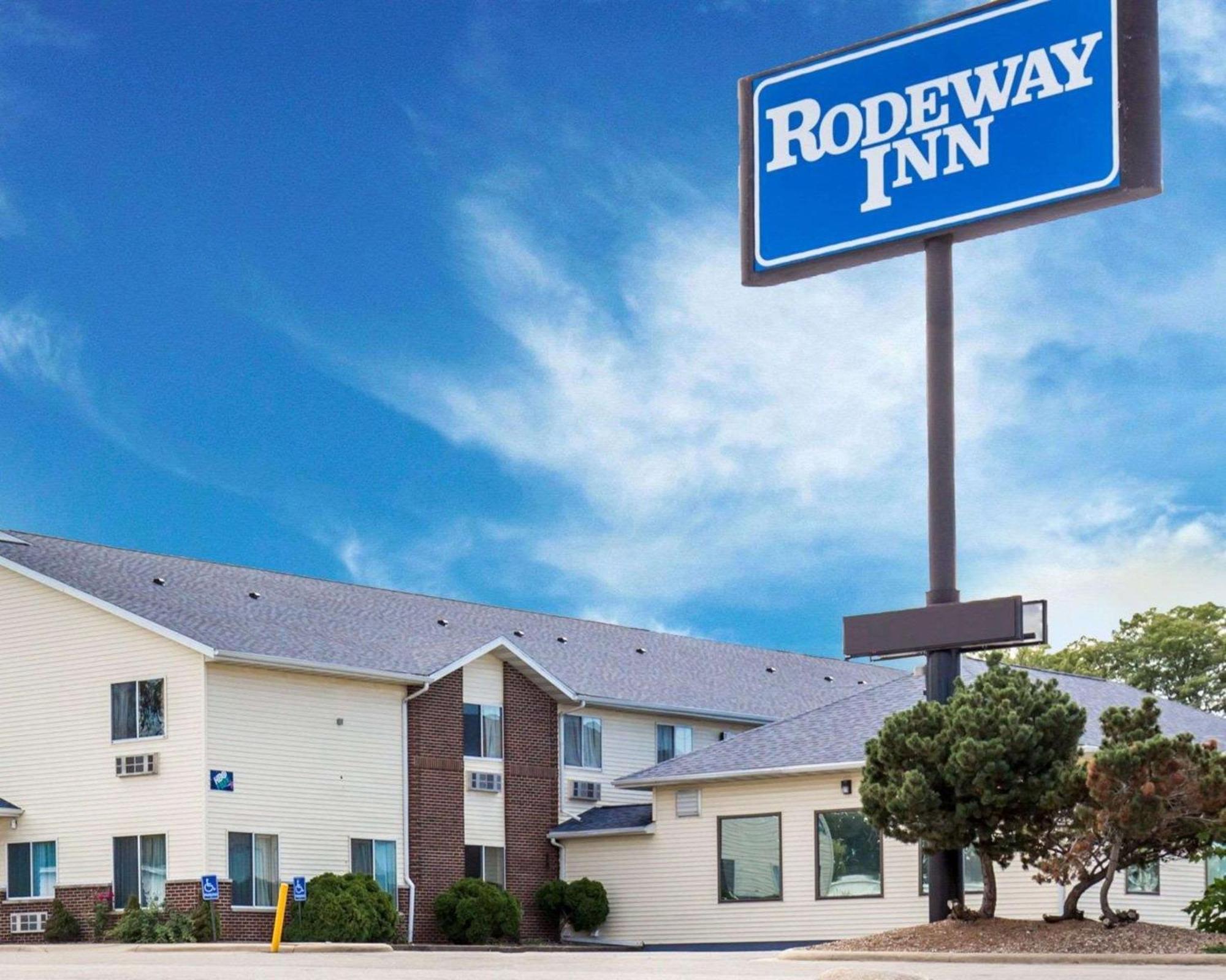 Rodeway Inn Cedar Rapids Exterior foto